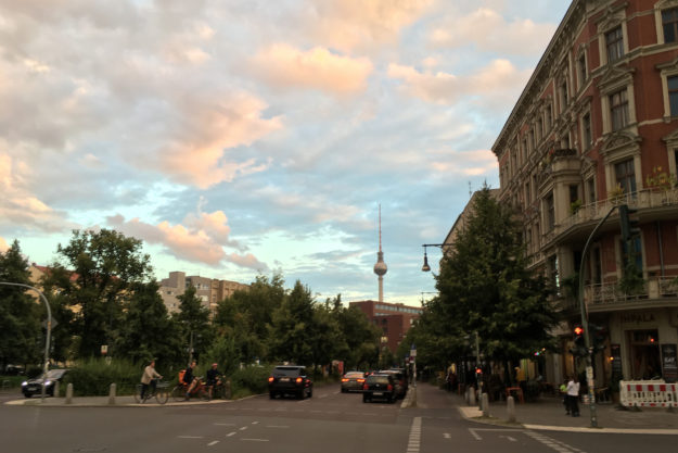 Fernsehturm Berlin Schoenhauser Allee