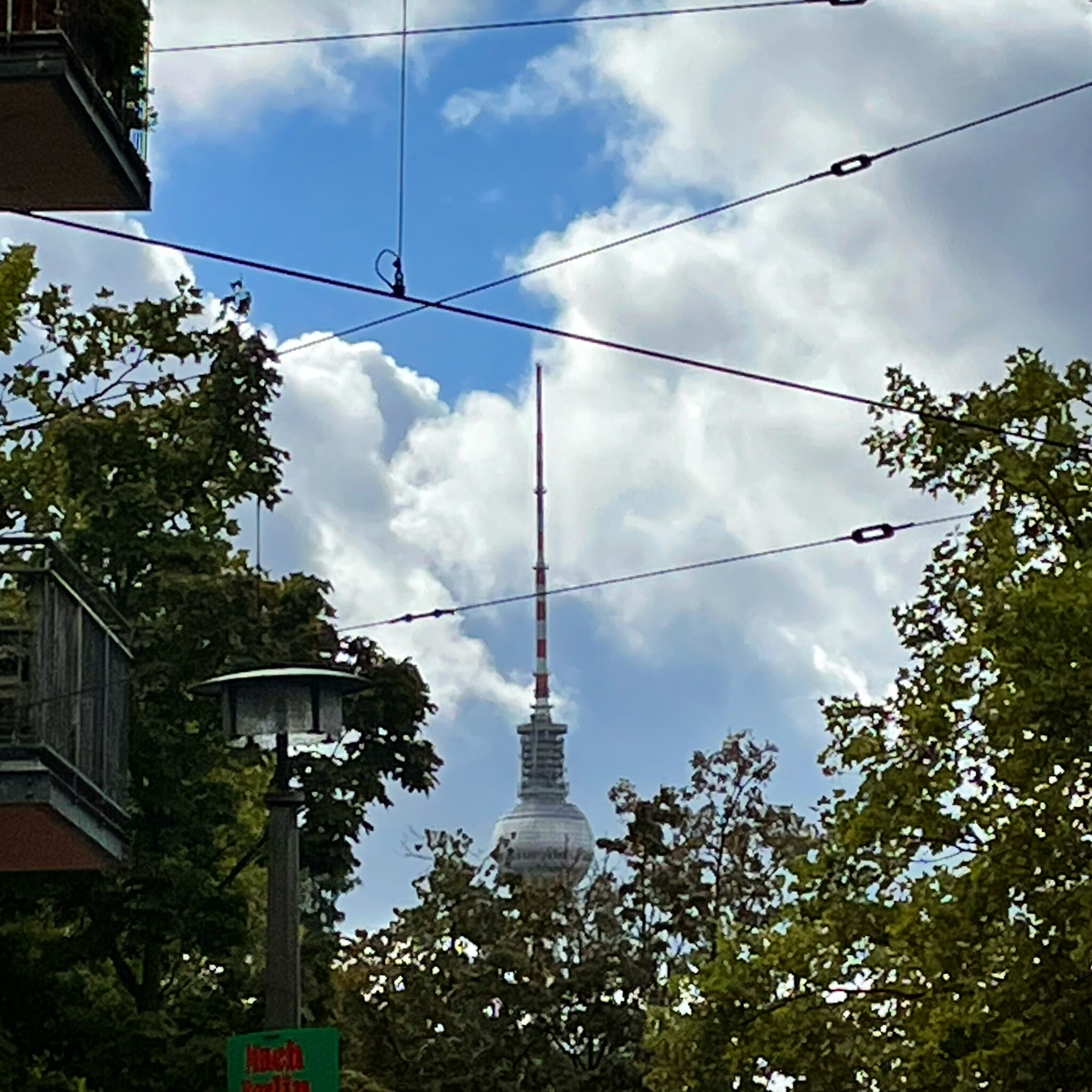 Fernsehturm, Kabel, Weinbergspark nuBerlin
