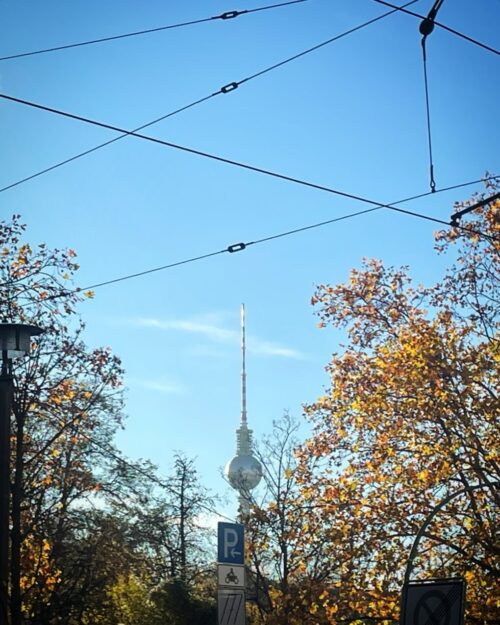 fernsehturm berlin herbst 2025